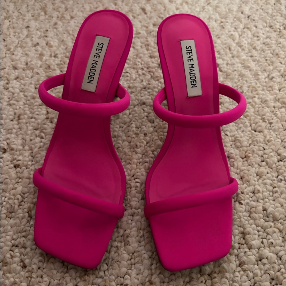 Steve Madden Fuchsia Double Strap Sandals
